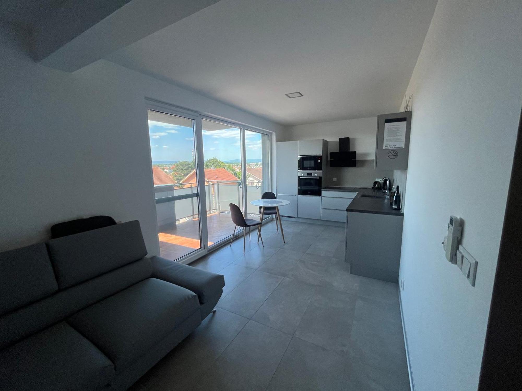 Apartment Sun Lakes - Sever Senec Esterno foto